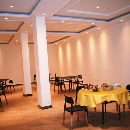 Lemonwood Suites By F9 Hotels - Trivoli Garden Chhatarpur New Delhi Exterior foto