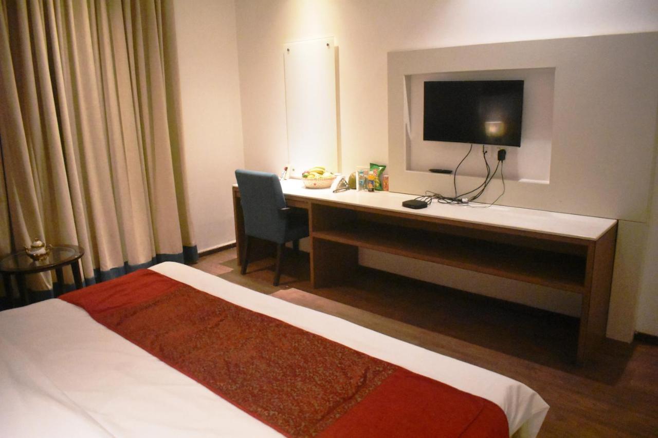 Lemonwood Suites By F9 Hotels - Trivoli Garden Chhatarpur New Delhi Exterior foto