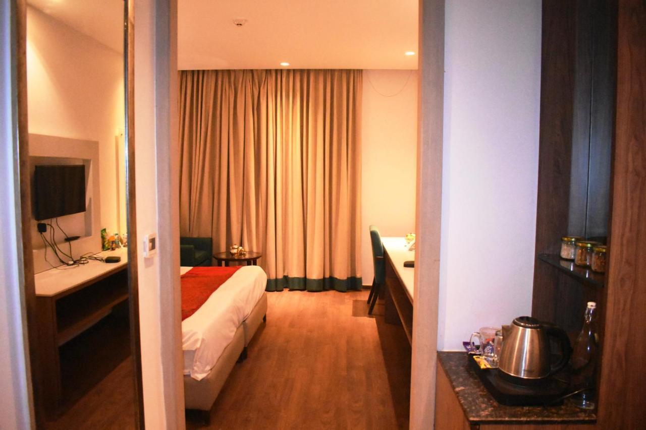 Lemonwood Suites By F9 Hotels - Trivoli Garden Chhatarpur New Delhi Exterior foto