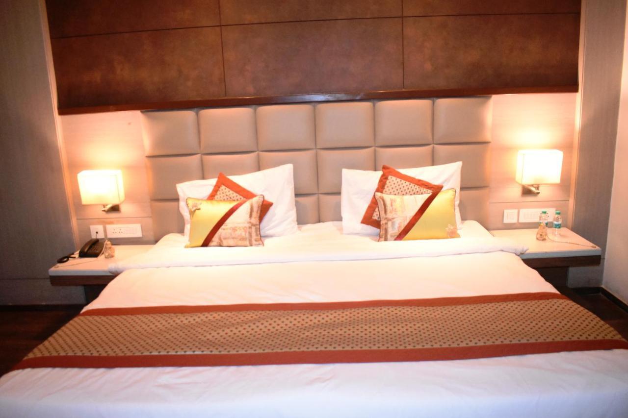 Lemonwood Suites By F9 Hotels - Trivoli Garden Chhatarpur New Delhi Exterior foto