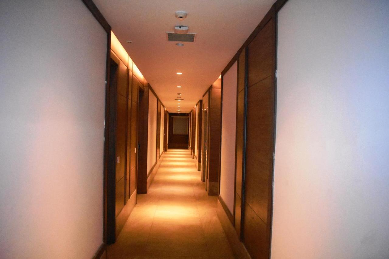 Lemonwood Suites By F9 Hotels - Trivoli Garden Chhatarpur New Delhi Exterior foto